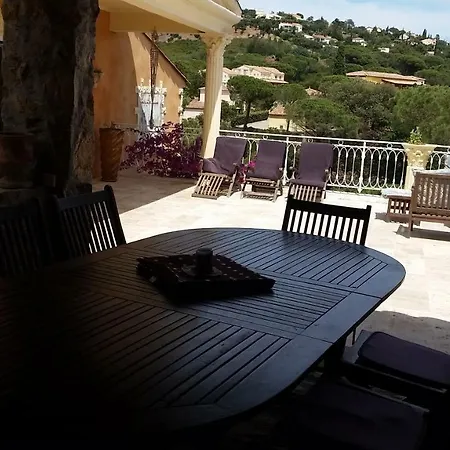 Manon Villa