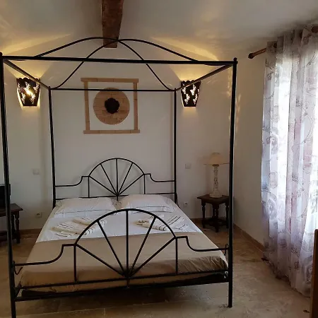 Manon Villa